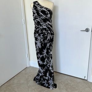 Adrianna Papell size 10 gown. Over one shoulder, a very flattering dress.
